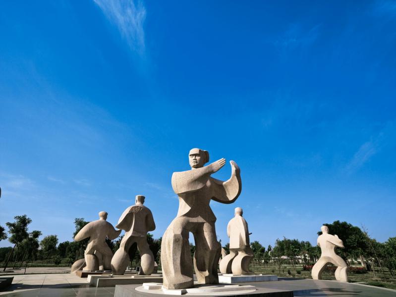 太极拳十三式(shi)雕塑.